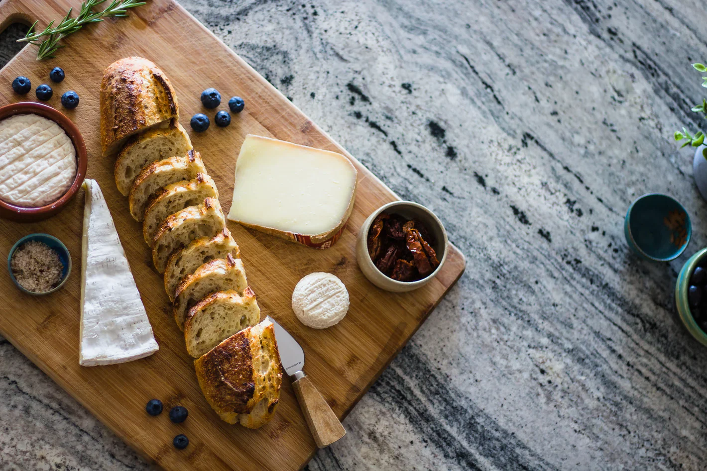 The Convenience of Bread Delivery: Bringing Freshness to Your Doorstep